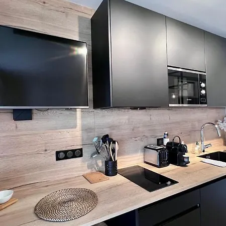 Apartment En Plein Centre De A 2 Pas De La Croisette *